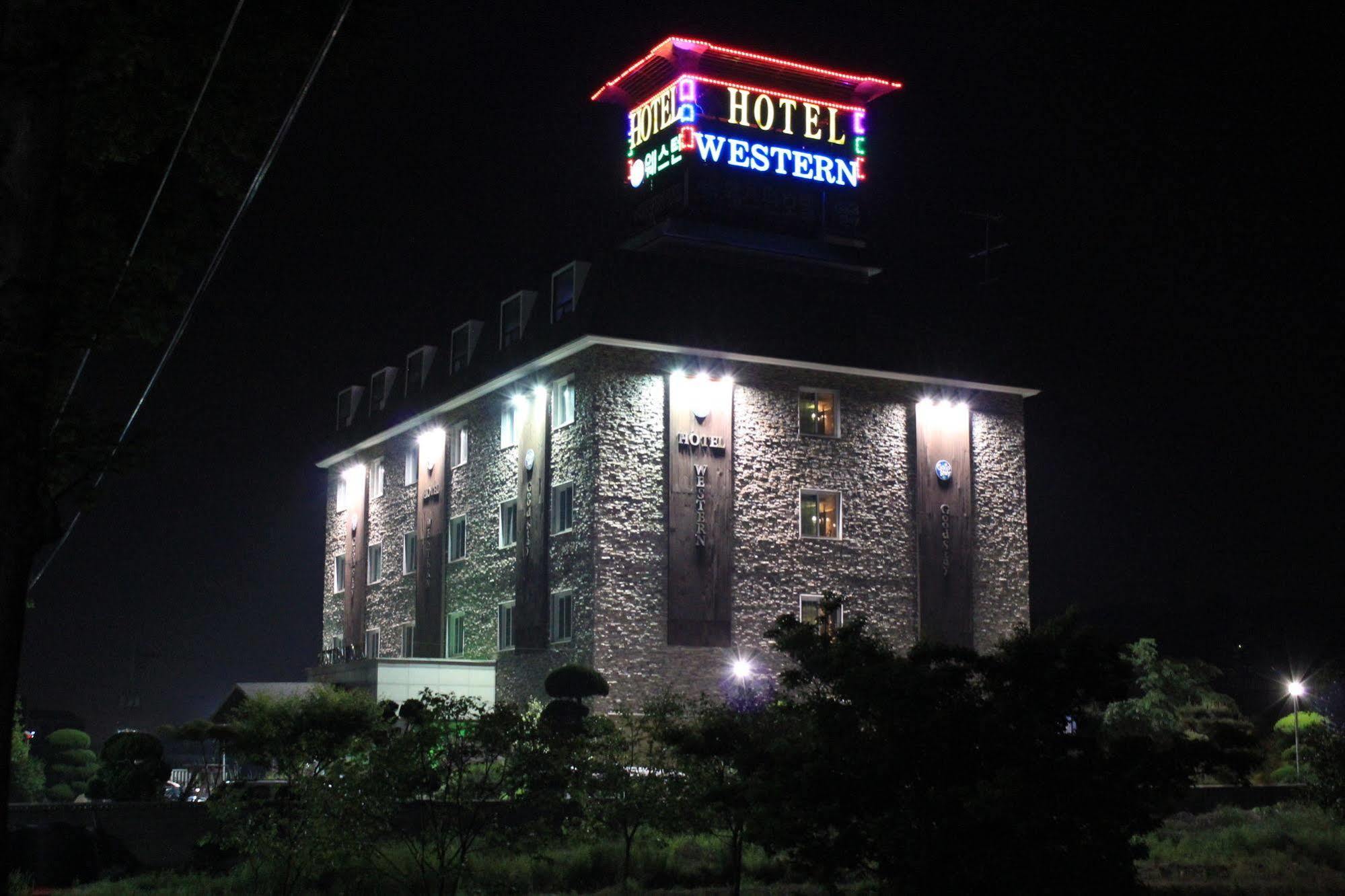Gunsan Western Hotel מראה חיצוני תמונה