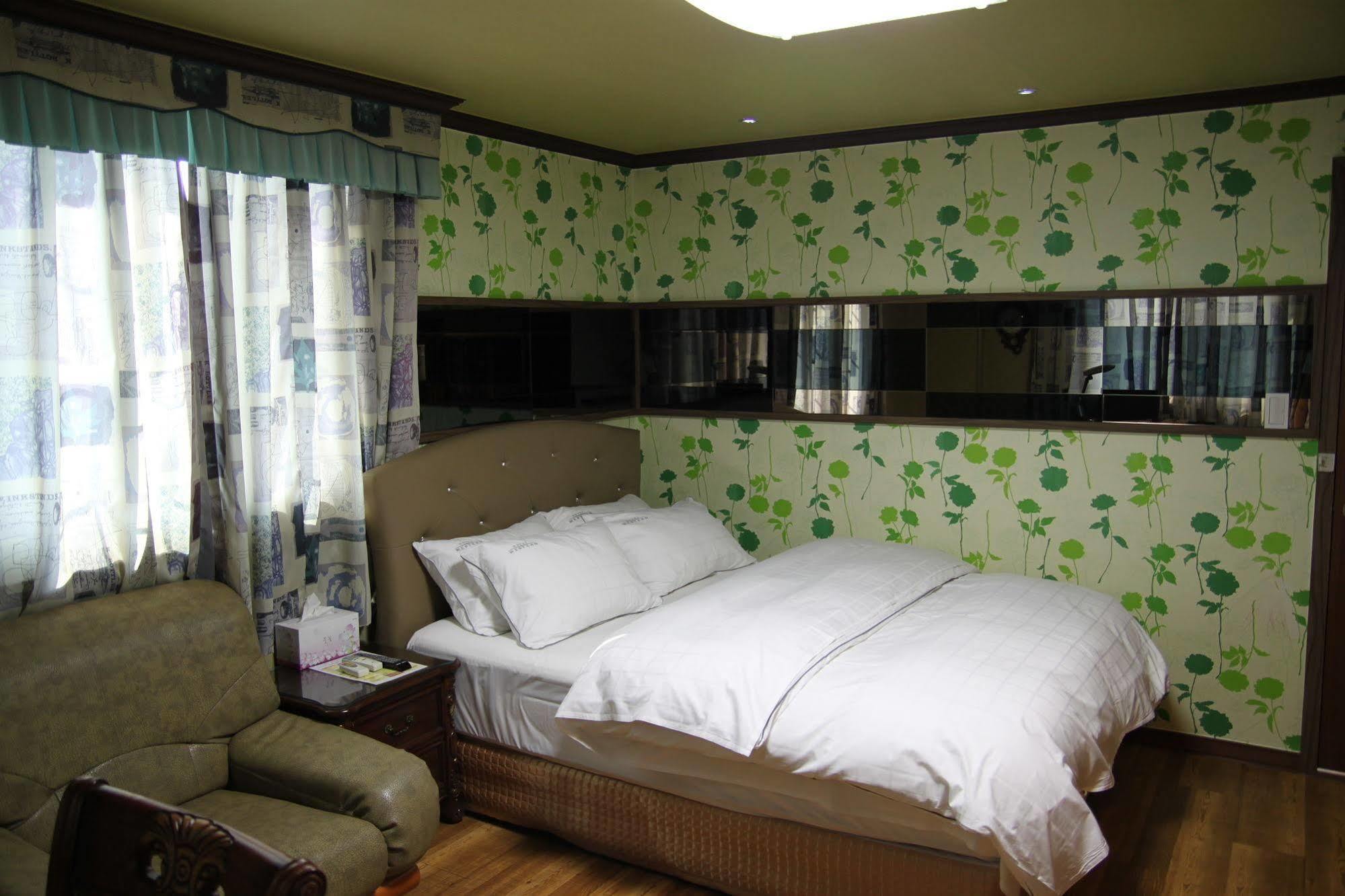 Gunsan Western Hotel מראה חיצוני תמונה